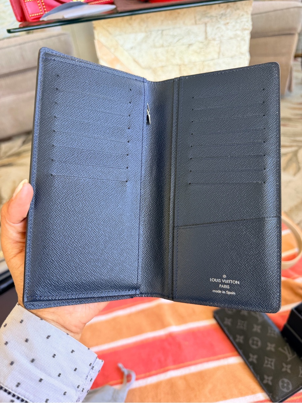 Louis Vuitton Bi-fold Epi Long Wallet💝💝💝 - Picture 3 of 8